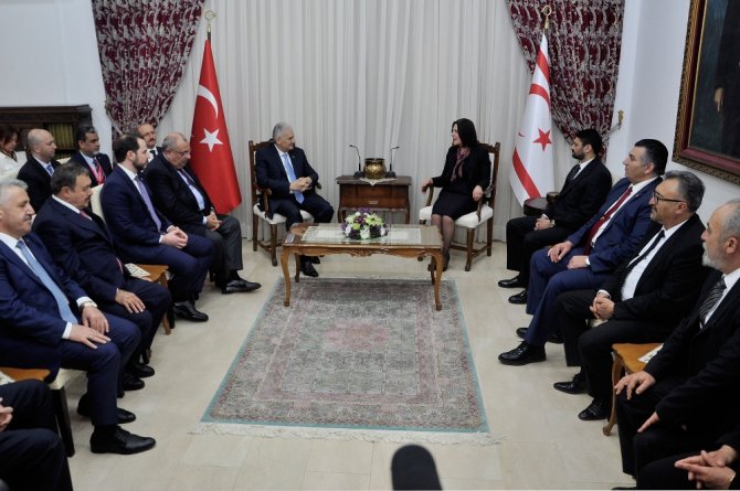 Başbakan Yıldırım, Meclisi Başkanı Siber İle Bir Araya Geldi