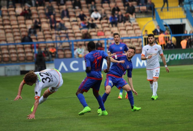 Karabükspor Evinde Kazandı