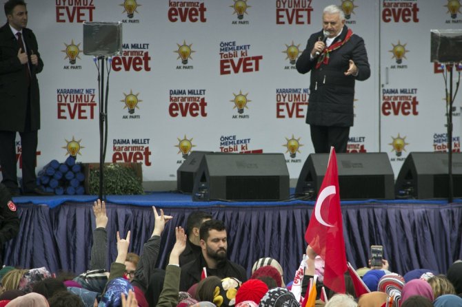 Başbakan Hollanda’ya Seslendi: Buradan Uyarıyorum !