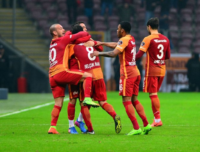 Kaptan Gemisini Kurtardı!