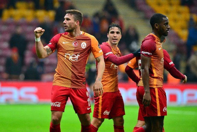 Kaptan Gemisini Kurtardı!