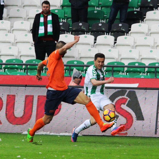 Başakşehir Zirve Takibini Sürdürüyor!