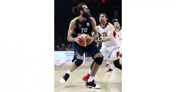 Derbide Kazanan Yine Fenerbahçe!