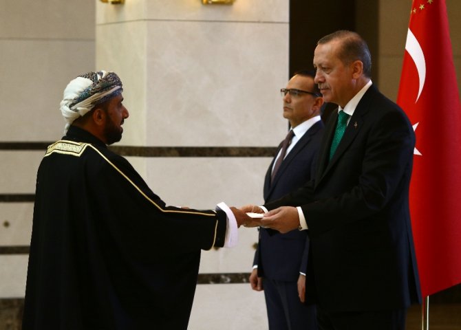 Umman Büyükelçisini Kabul Etti