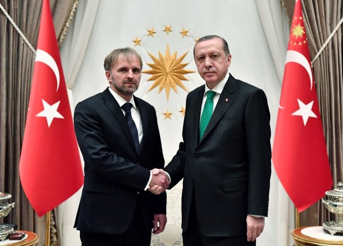 Erdoğan, Bosna Hersek Büyükelçisini Kabul Etti