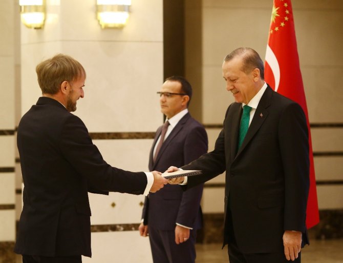 Erdoğan, Bosna Hersek Büyükelçisini Kabul Etti