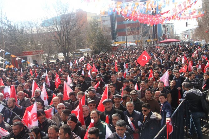 “Millet Oynanmak İstenen Kirli Oyunu Görüyor”
