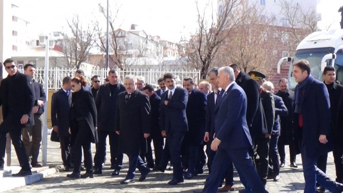 Başbakan Yıldırım, Ardahan Valiliğini Ziyaret Etti