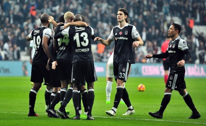 Vodafone Arena’da İlk 11’ler Belli Oldu