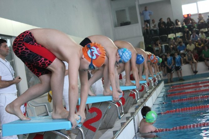 Trabzon’da 530 Sporcu Şehit Aileleri İçin Ter Döktü