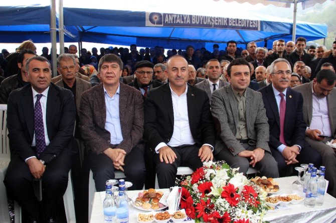 Bakan Çavuşoğlu’ndan Muhalif Ülküçülere Seslendi