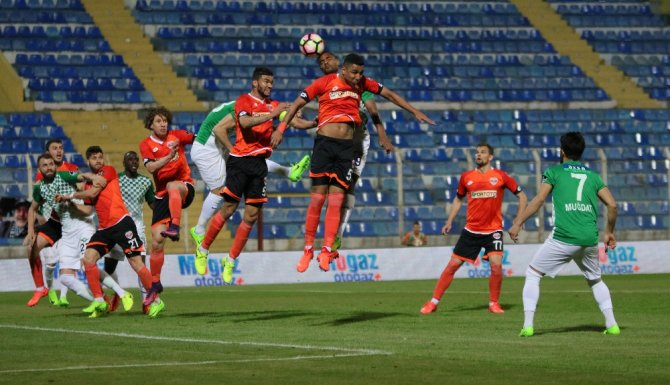 Adanaspor Haftalar Sonra 3 Puanla Tanıştı