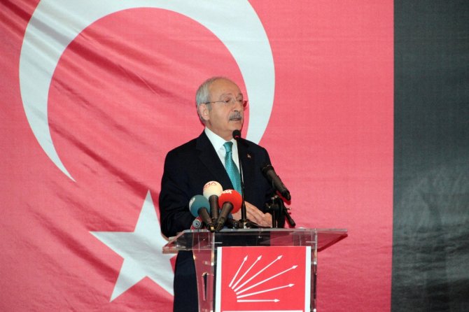 İstanbul’da Muhtarlarla Bir Araya Geldi