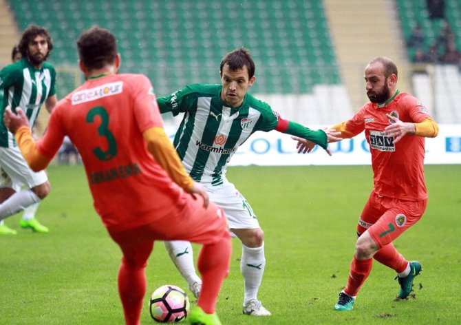 Alanyaspor’dan Kritik Galibiyet