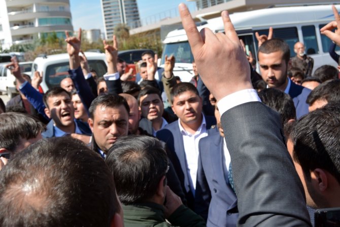 Meral Akşener Mersin’de Protesto Edildi