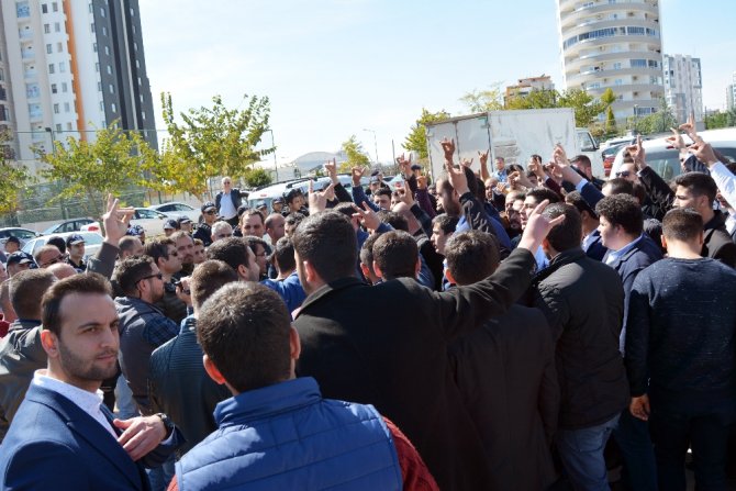 Meral Akşener Mersin’de Protesto Edildi
