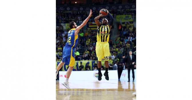 Fenerbahçe Son Topta Kaybetti