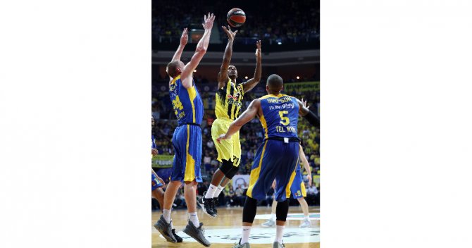 Fenerbahçe Son Topta Kaybetti
