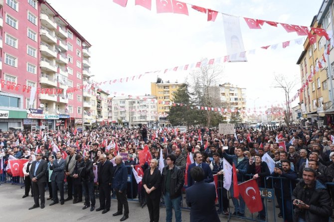 “Cumhurbaşkanının Tarafsız Olması Gerekir”