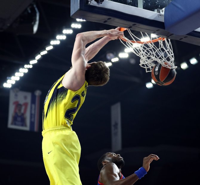 Euroleague’deki Türk Derbisinde Kazanan Anadolu Efes