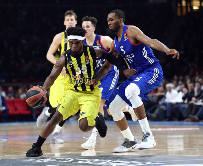 Euroleague’deki Türk Derbisinde Kazanan Anadolu Efes
