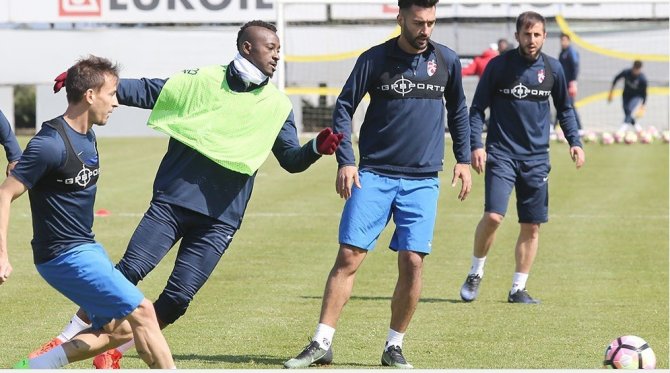 Trabzonspor, Çaykur Rizespor Maçı Hazırlıklarını Sürdürdü
