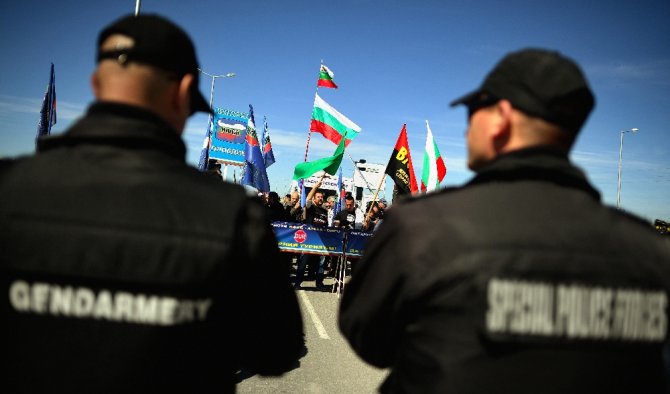 Bulgar Milliyetçiler Yine Türkiye Sınırında Eylem Yapıyor