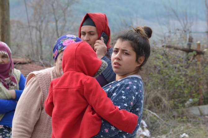 Yaşlı Çifti Yanmaktan Torunları Kurtardı
