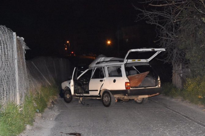 İzmir’de Bomba Teröristlerin Elinde Patladı: Biri Öldü, Biri Yaralı