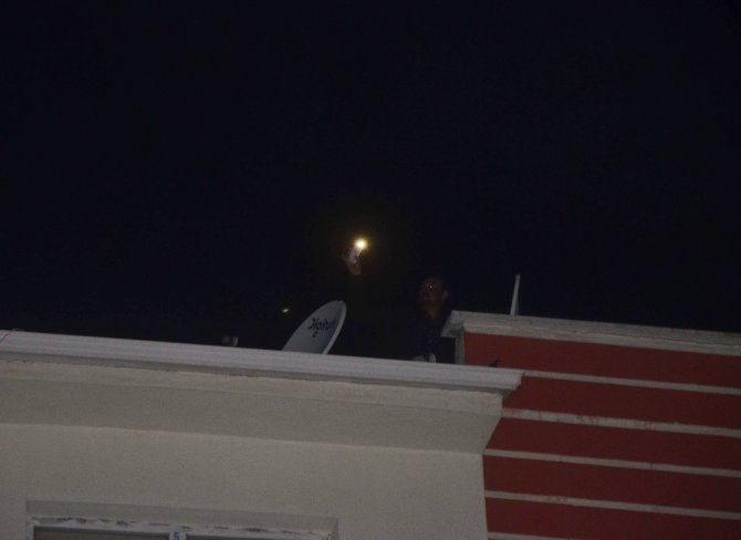 Polis Tacizciyi Çatıda Yakaladı