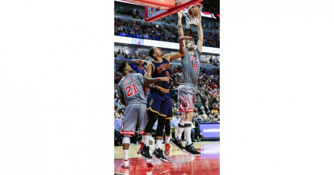 Chicago, Cleveland’a Evinde Geçit Vermedi