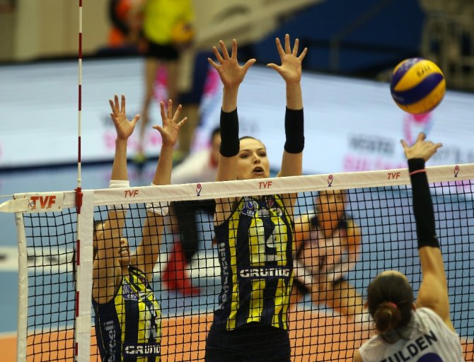 Fenerbahçe Halkbank’a Fırsat Vermedi