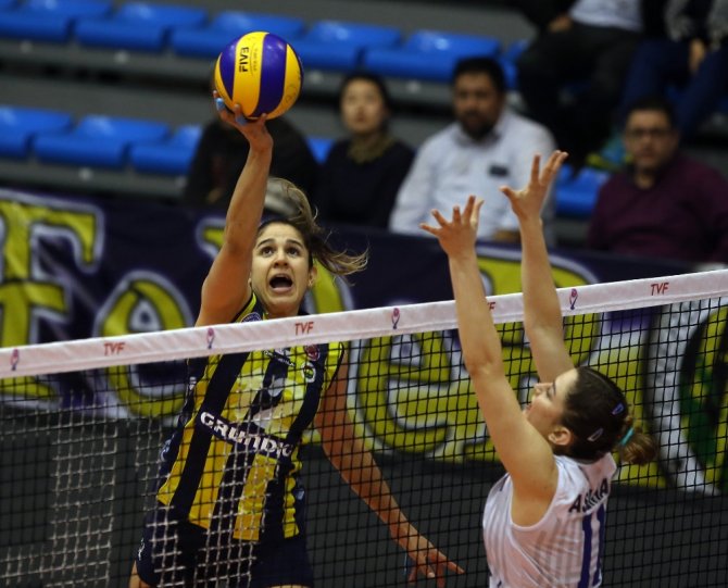 Fenerbahçe Halkbank’a Fırsat Vermedi