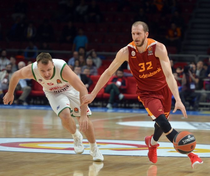 Galatasaray Evinde Mağlup Oldu