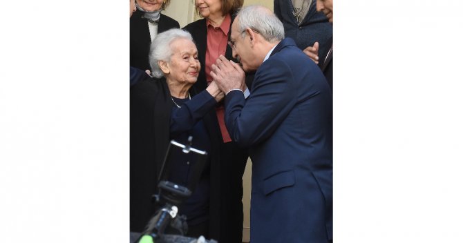 Kılıçdaroğlu, Celal Bayar’ın Kızı Nilüfer Gürsoy’u Ziyaret Etti