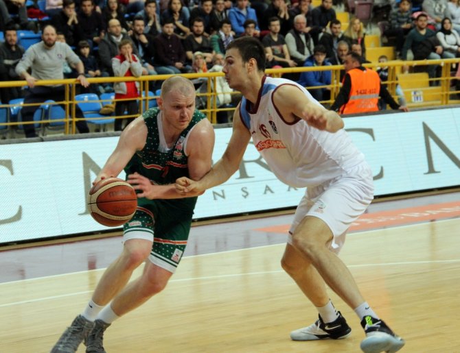 Trabzon Banvit’e Boyun Eğdi