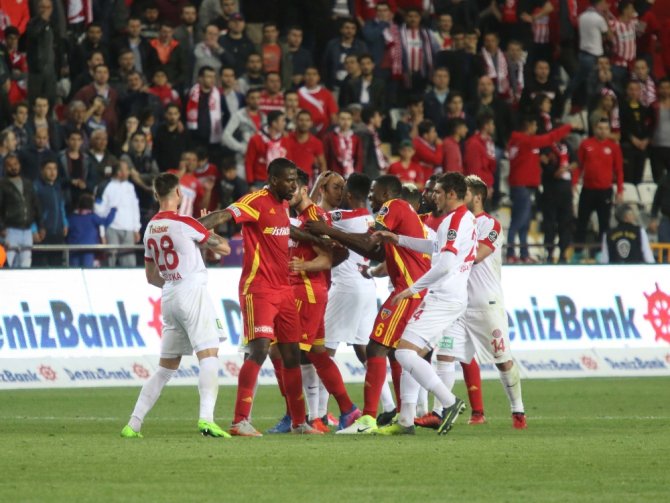 Gergin Maçta Kazanan Antalya!