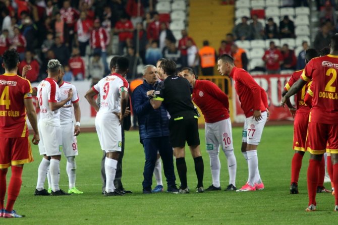 Gergin Maçta Kazanan Antalya!