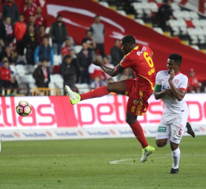 Gergin Maçta Kazanan Antalya!