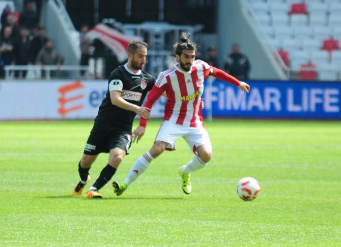 Sivasspor: 2 - Manisaspor:0
