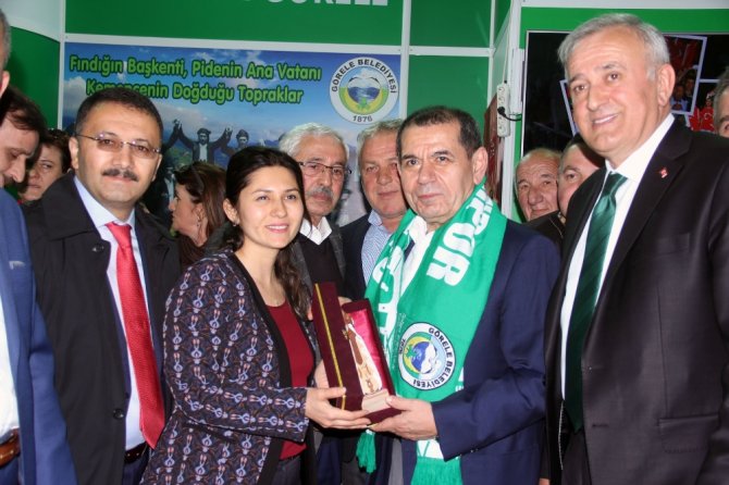 Dursun Özbek Giresun Günlerine Katıldı