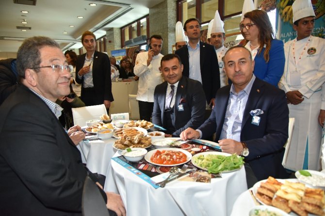 Bakan Çavuşoğlu: Türk Mutfağı İyi Tanıtılmalı