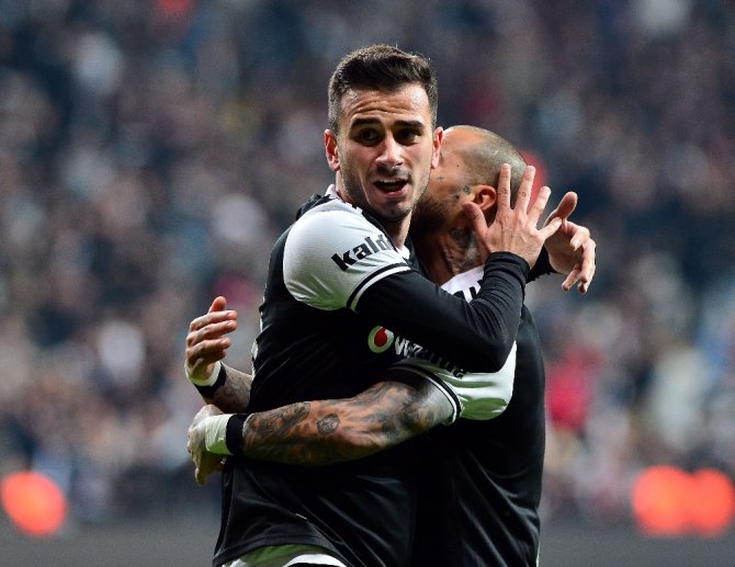 Zirvede Tek Başına!