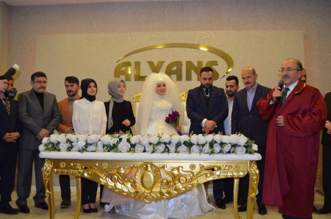 Bakan Soylu Nikah Şahidi Oldu