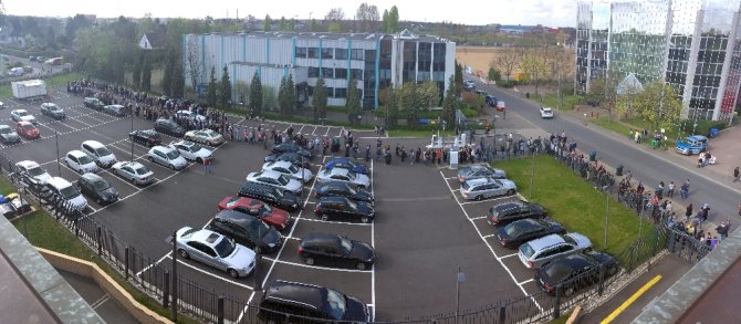 Türk Seçmenlerden Almanya’da Referandum Kuyruğu