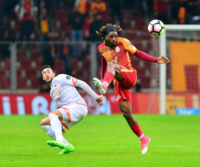 Aslan ’Farklı’ Kükredi