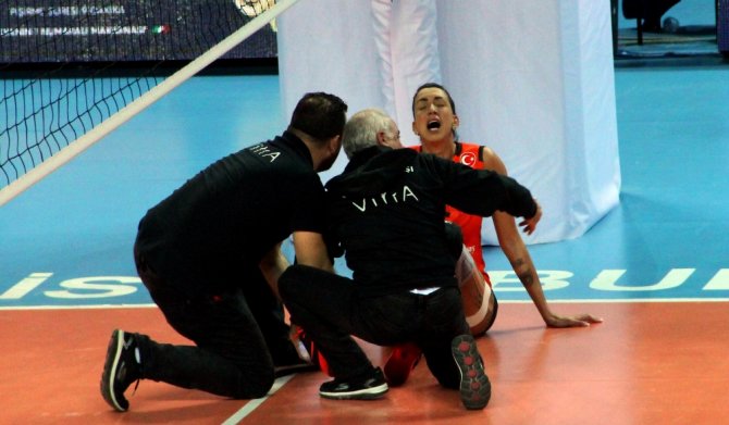 Eczacıbaşı Vitra’lı Thaisa Korkuttu