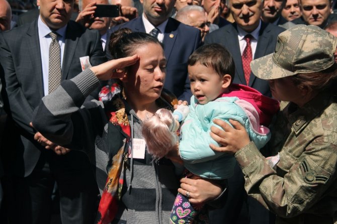 Giresun Şehidini Uğurladı