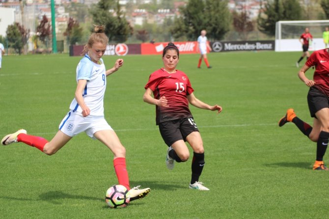 Milliler İngilizlere Farklı Yenildi