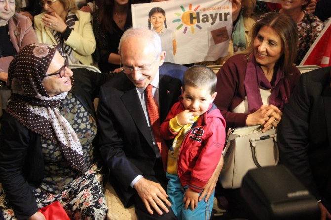Kılıçdaroğlu Kadınlarla Bir Araya Geldi